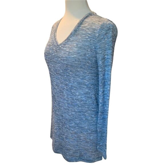 Apt. 9 Tops - Apt 9 Blue & Gray W/ Silver Metallic Threads Long Sleeve light Weight V neck top
